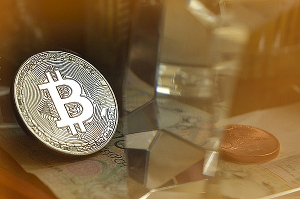 以太坊行情分析：多头能否突破关键阻力？